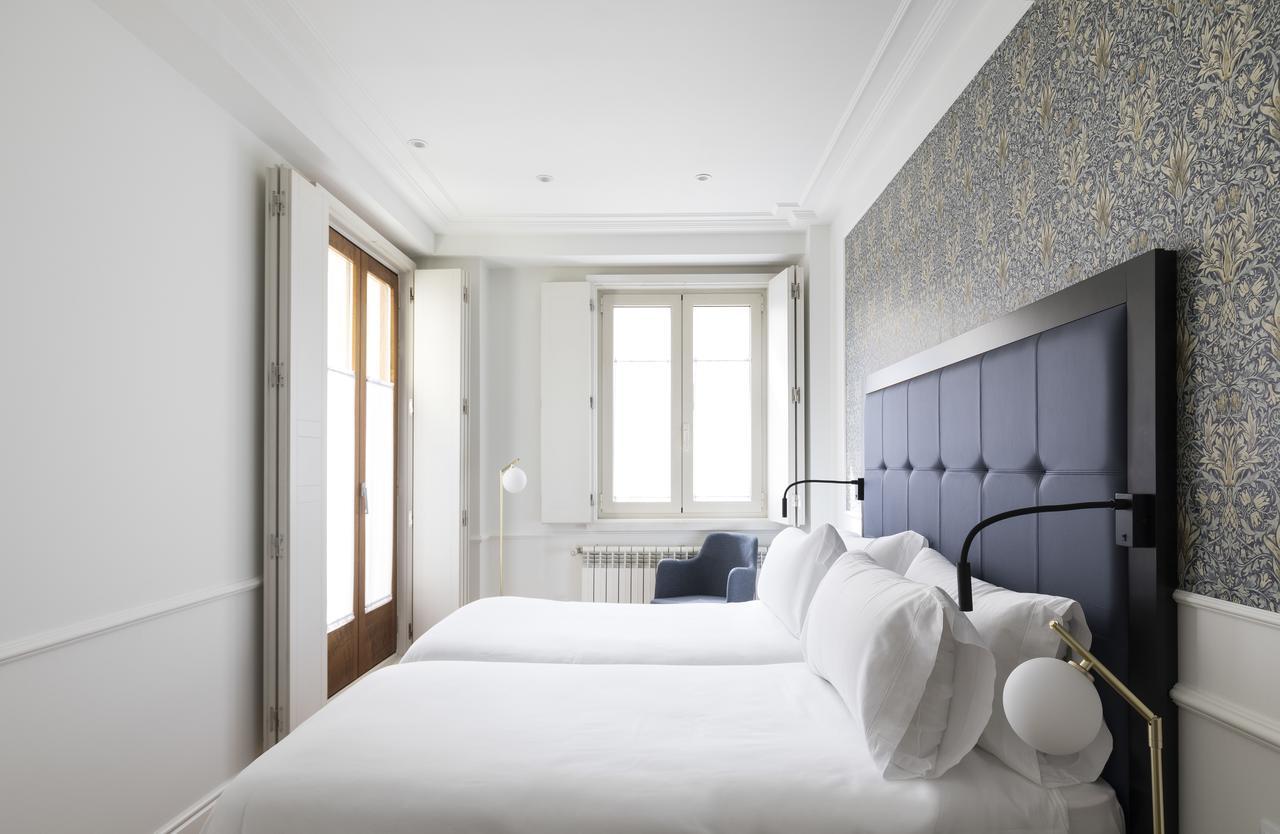 Recoletos House Aparthotel Мадрид Екстериор снимка