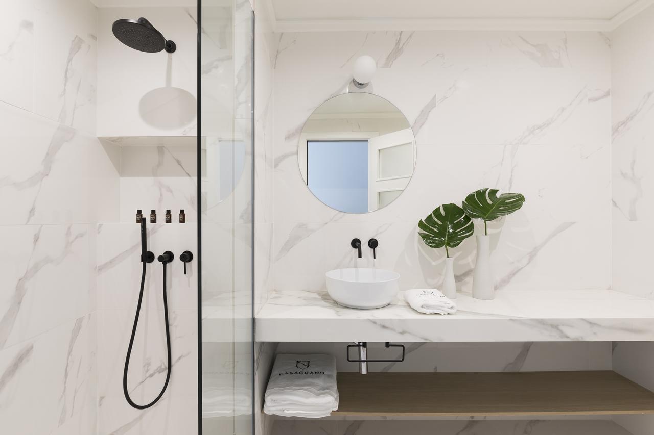 Recoletos House Aparthotel Мадрид Екстериор снимка