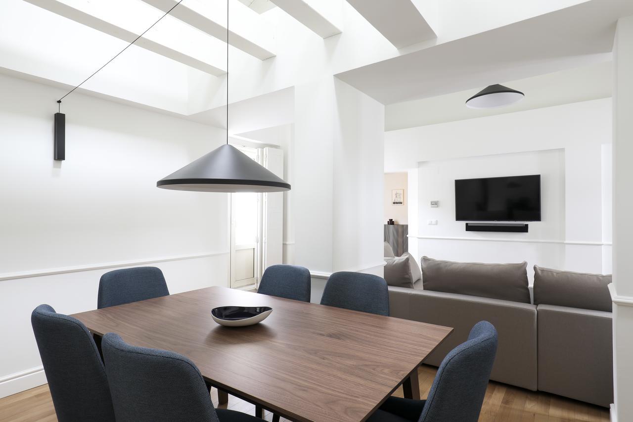 Recoletos House Aparthotel Мадрид Екстериор снимка