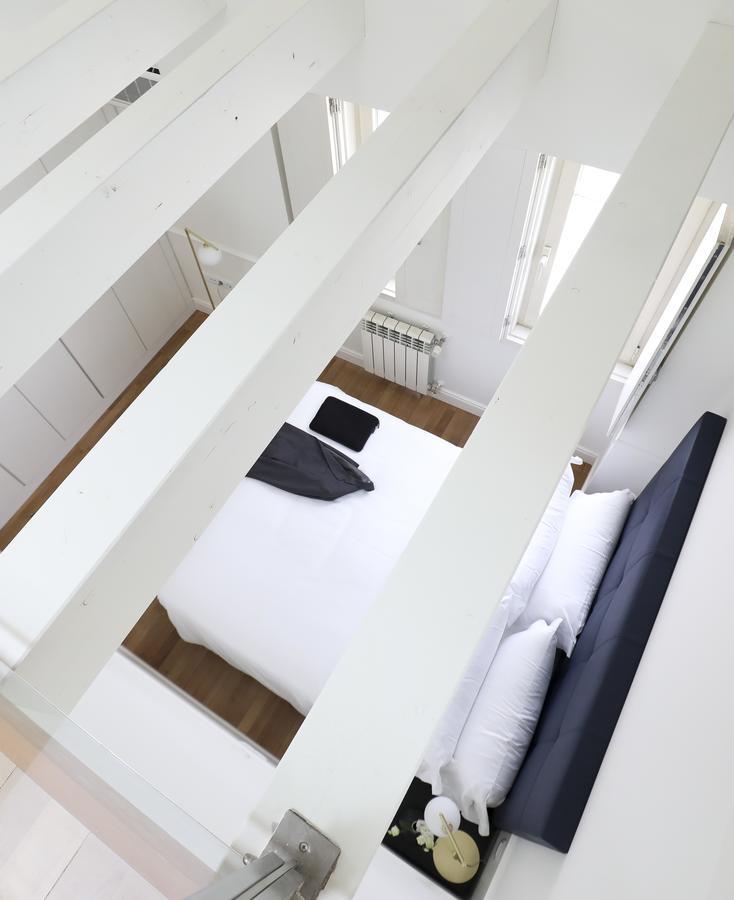 Recoletos House Aparthotel Мадрид Екстериор снимка