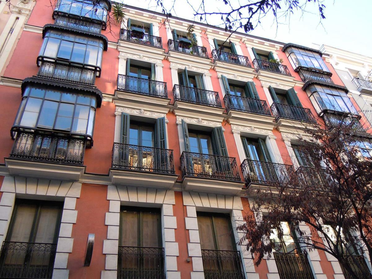 Recoletos House Aparthotel Мадрид Екстериор снимка