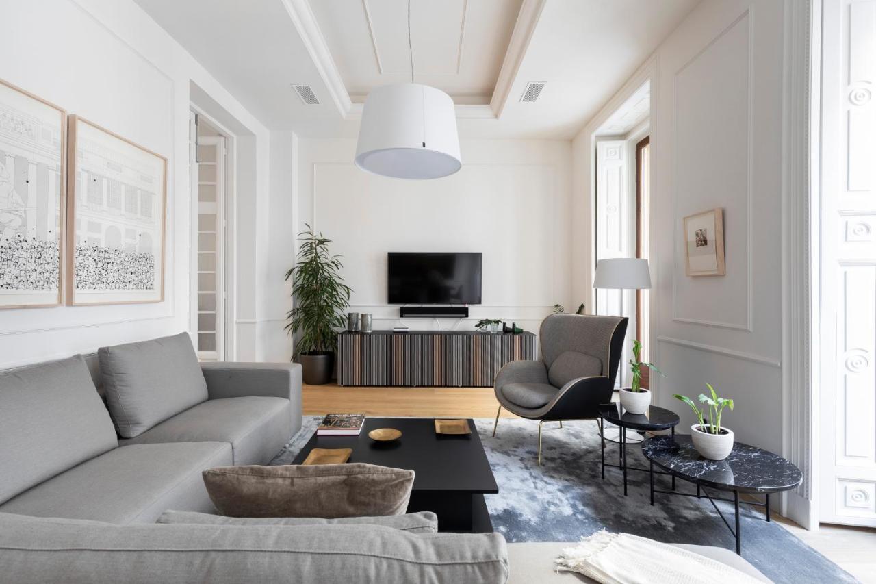 Recoletos House Aparthotel Мадрид Екстериор снимка