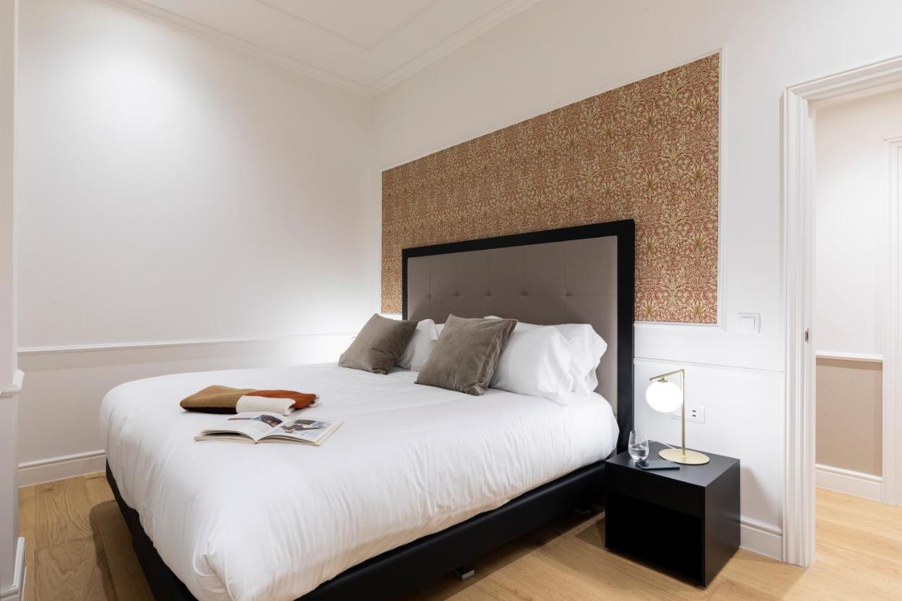 Recoletos House Aparthotel Мадрид Екстериор снимка